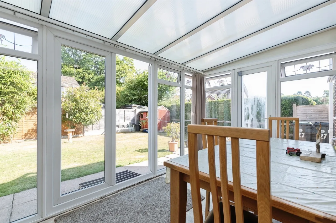 Alder Drive, Alderholt, SP6, photo 8