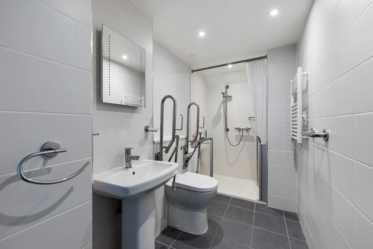 Stewart Court, Epping, CM16, photo 8