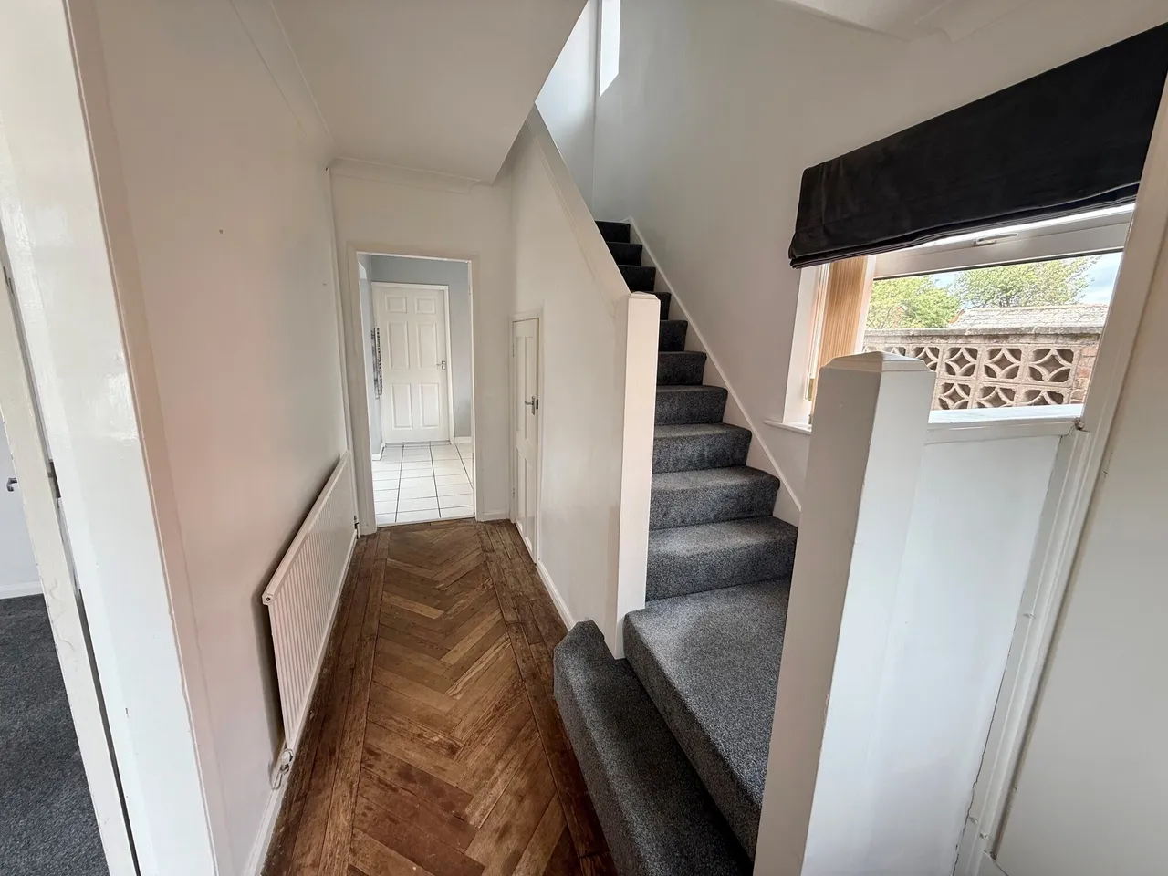 Wroot Road, Finningley, DONCASTER, photo 6