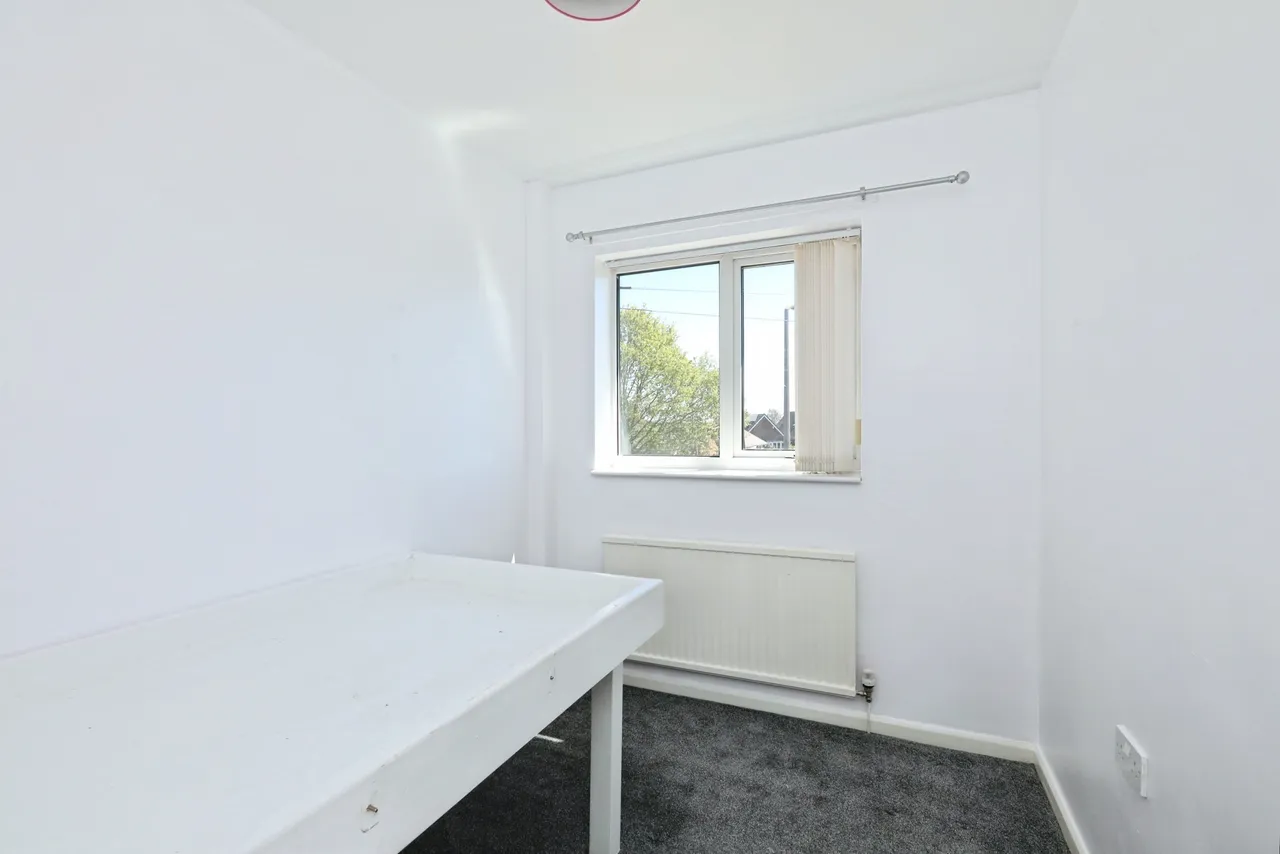 Wroot Road, Finningley, DONCASTER, photo 9