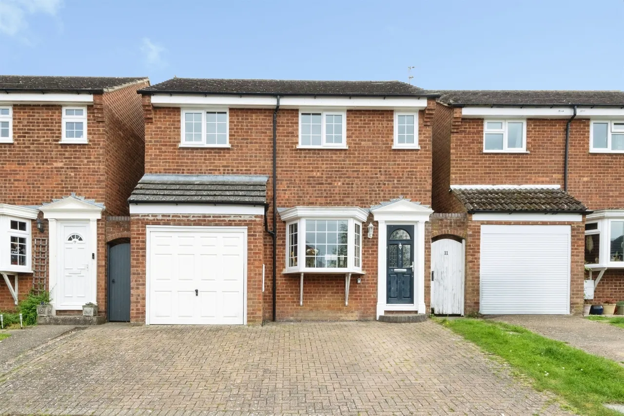 4 bed house for sale — Ashgrove, Steeple Claydon, Buckingham