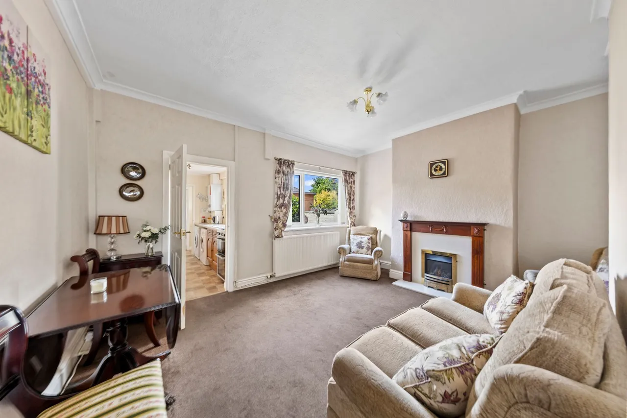 Liverpool Road, Great Sankey, Warrington, Warrington, WA5 1QX, photo 9