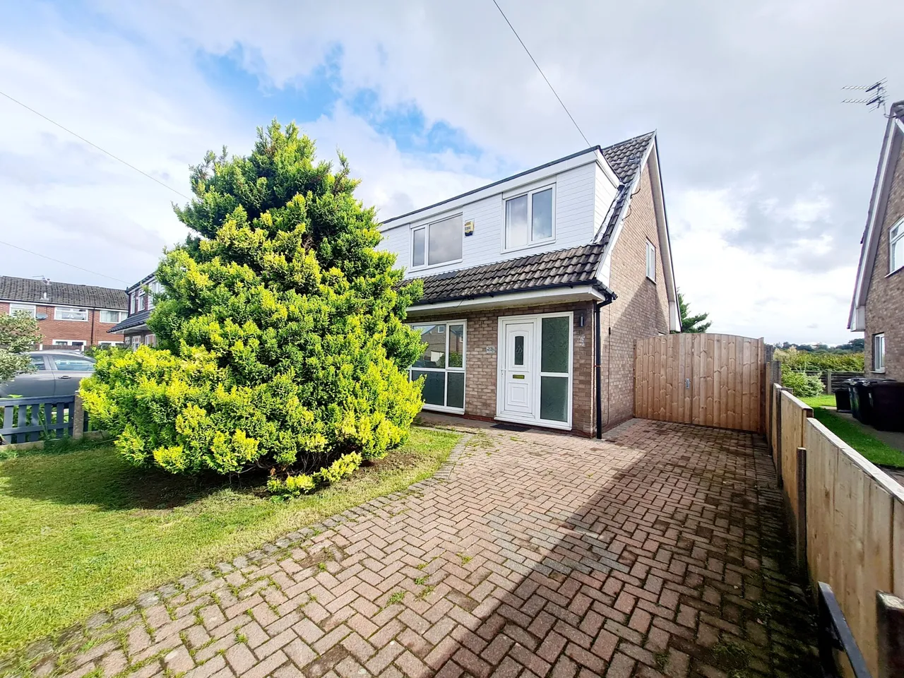 3 bed house to rent, Marston Close, Whitefield, M45