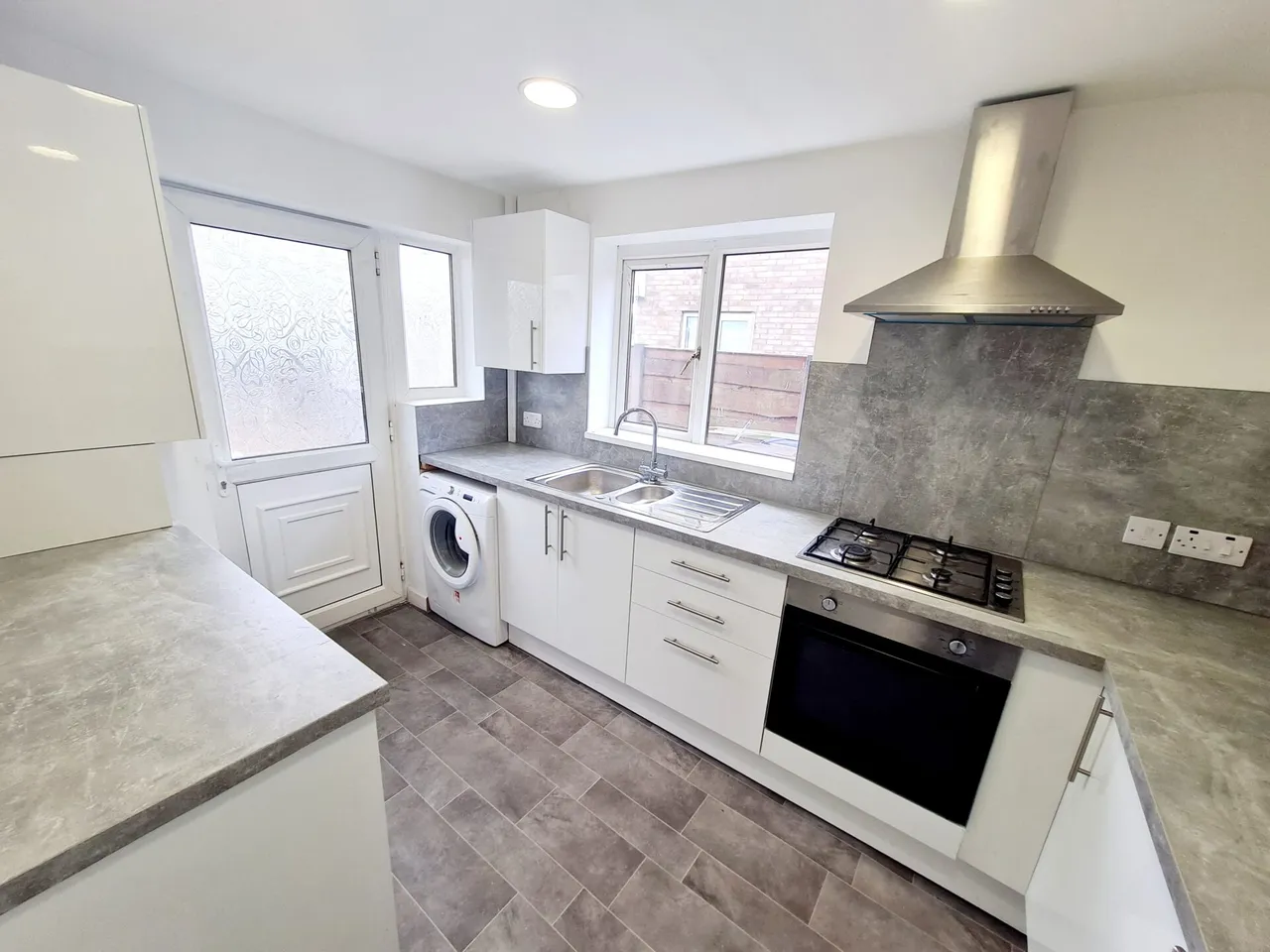 Marston Close, Whitefield, M45, photo 6