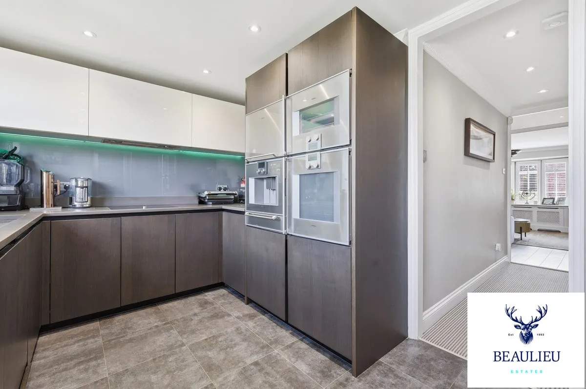 Palmerston Road, Buckhurst Hill, IG9 5NS, photo 7