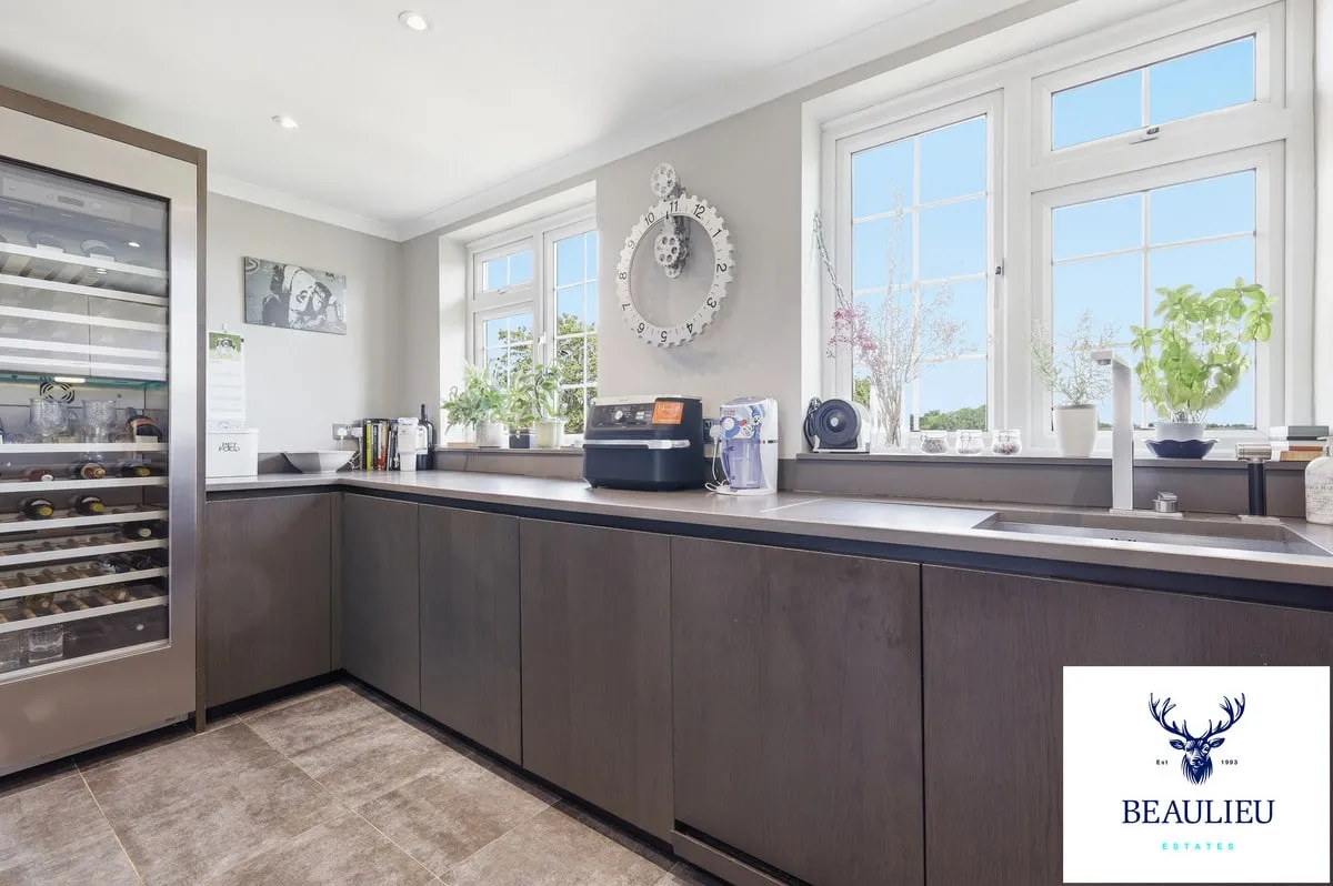 Palmerston Road, Buckhurst Hill, IG9 5NS, photo 6