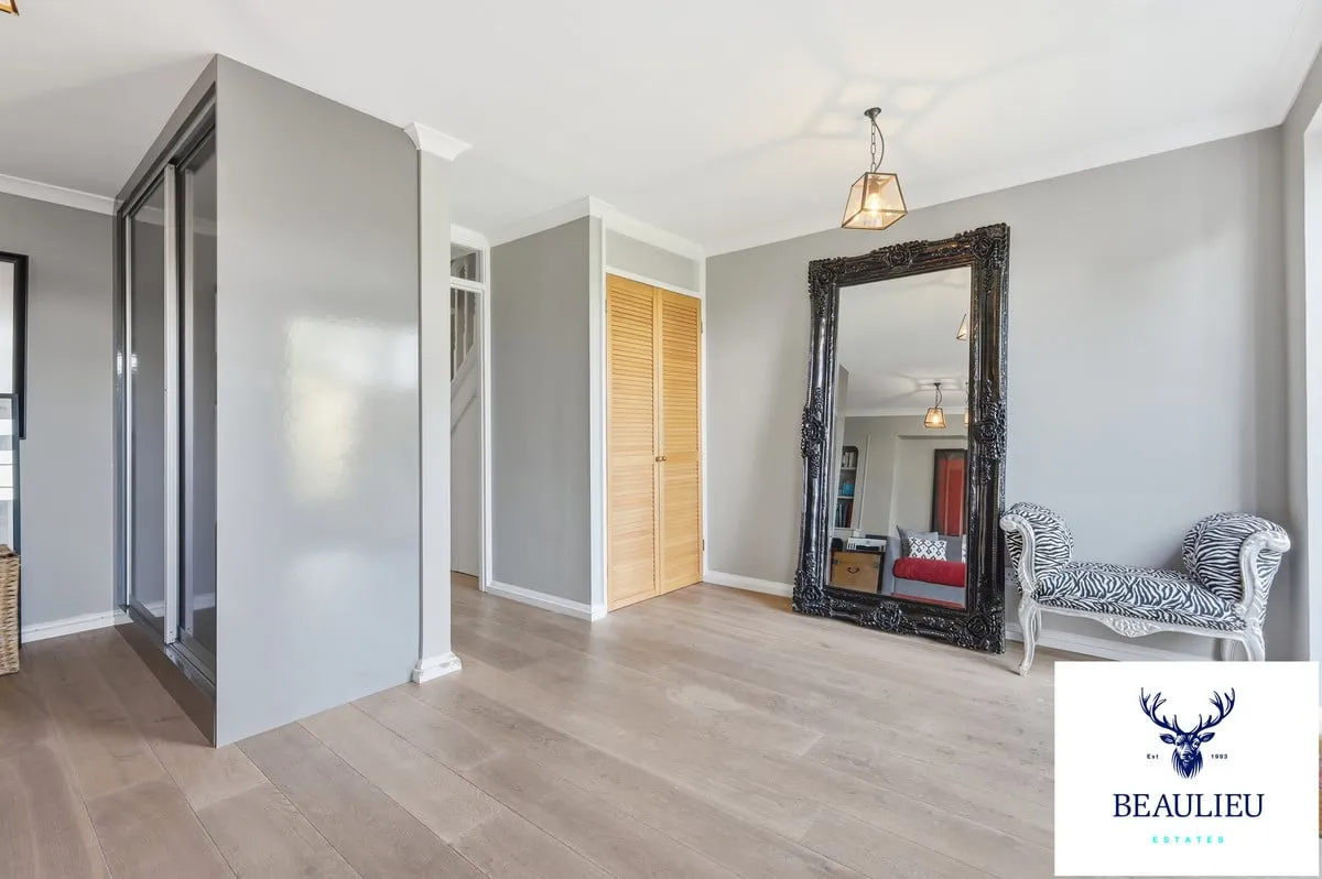 Palmerston Road, Buckhurst Hill, IG9 5NS, photo 12