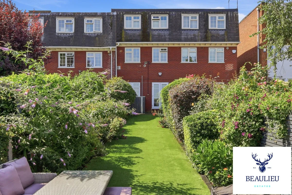 Palmerston Road, Buckhurst Hill, IG9 5NS, photo 9