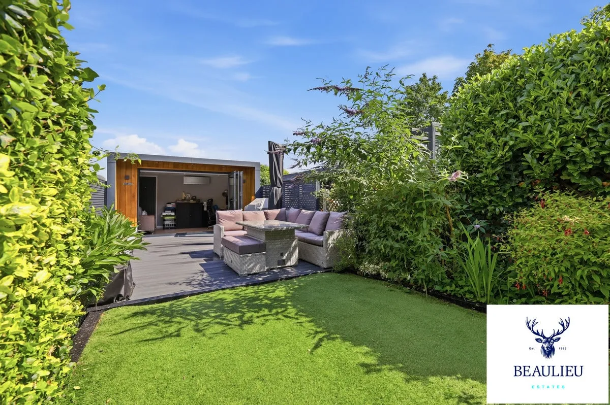 Palmerston Road, Buckhurst Hill, IG9 5NS, photo 8