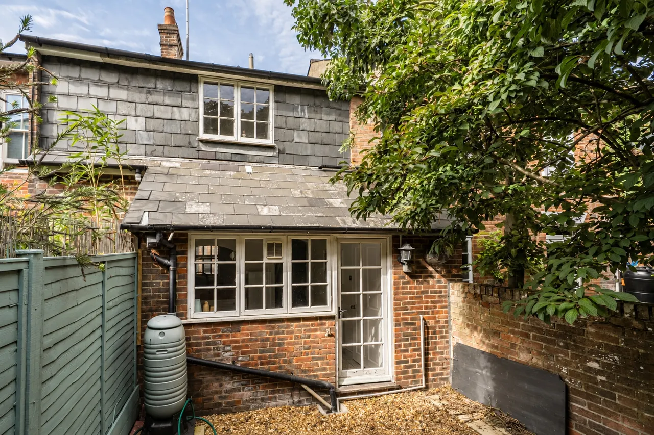St. Johns Street, Winchester, SO23, photo 8