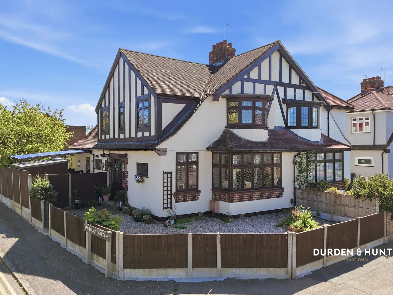 4 bed house for sale, Valley Hill, Loughton, IG10