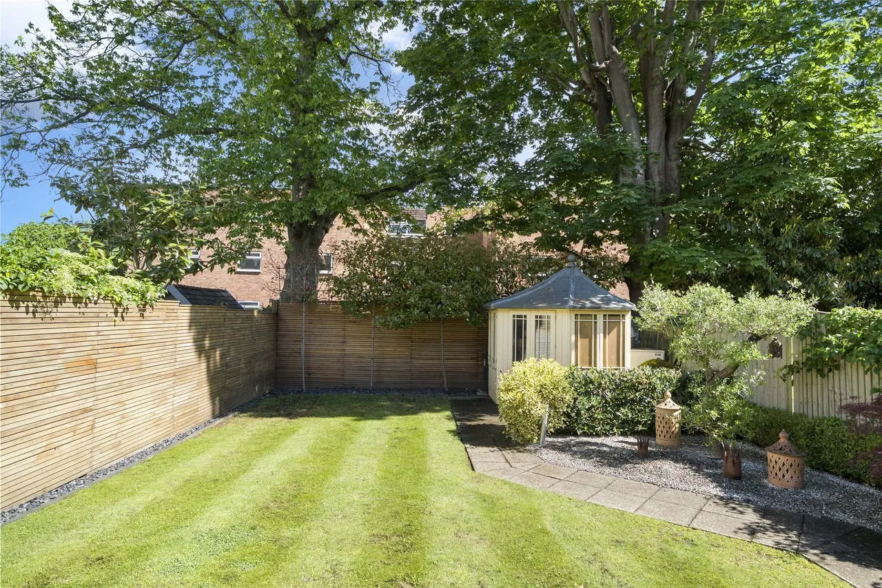 Oatlands Chase, Weybridge, Surrey, KT13, photo 12