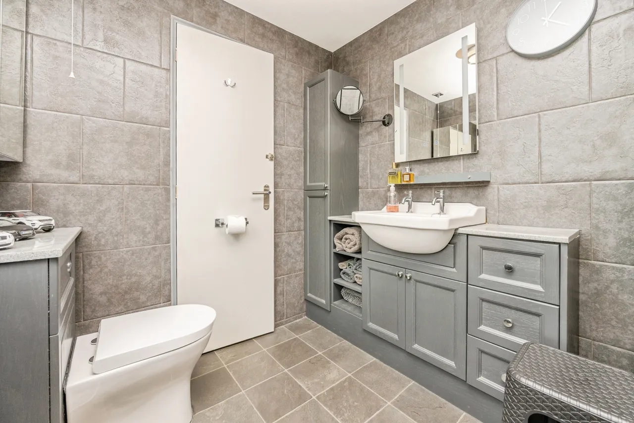 Doverdale Park Home, Droitwich, photo 9