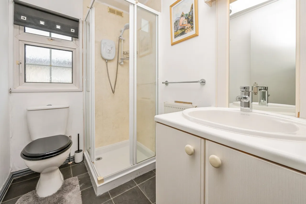Doverdale Park Home, Droitwich, photo 12