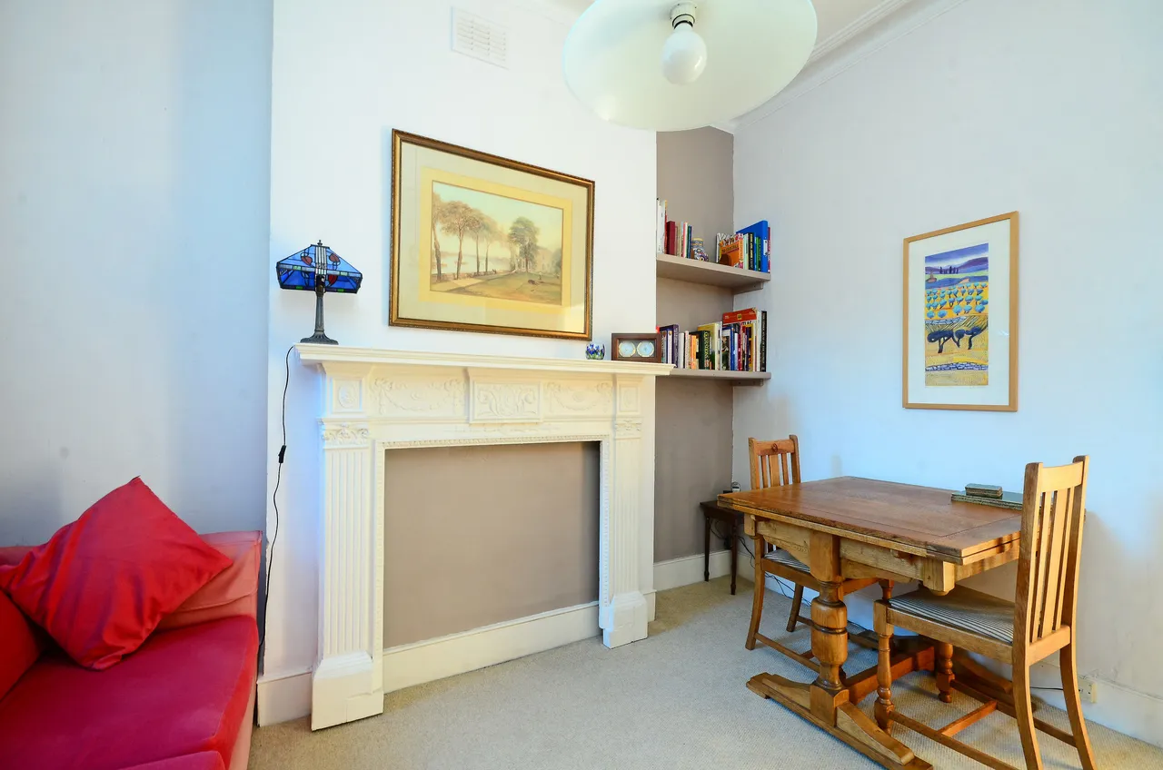 16b Tregothnan Road, London, photo 3