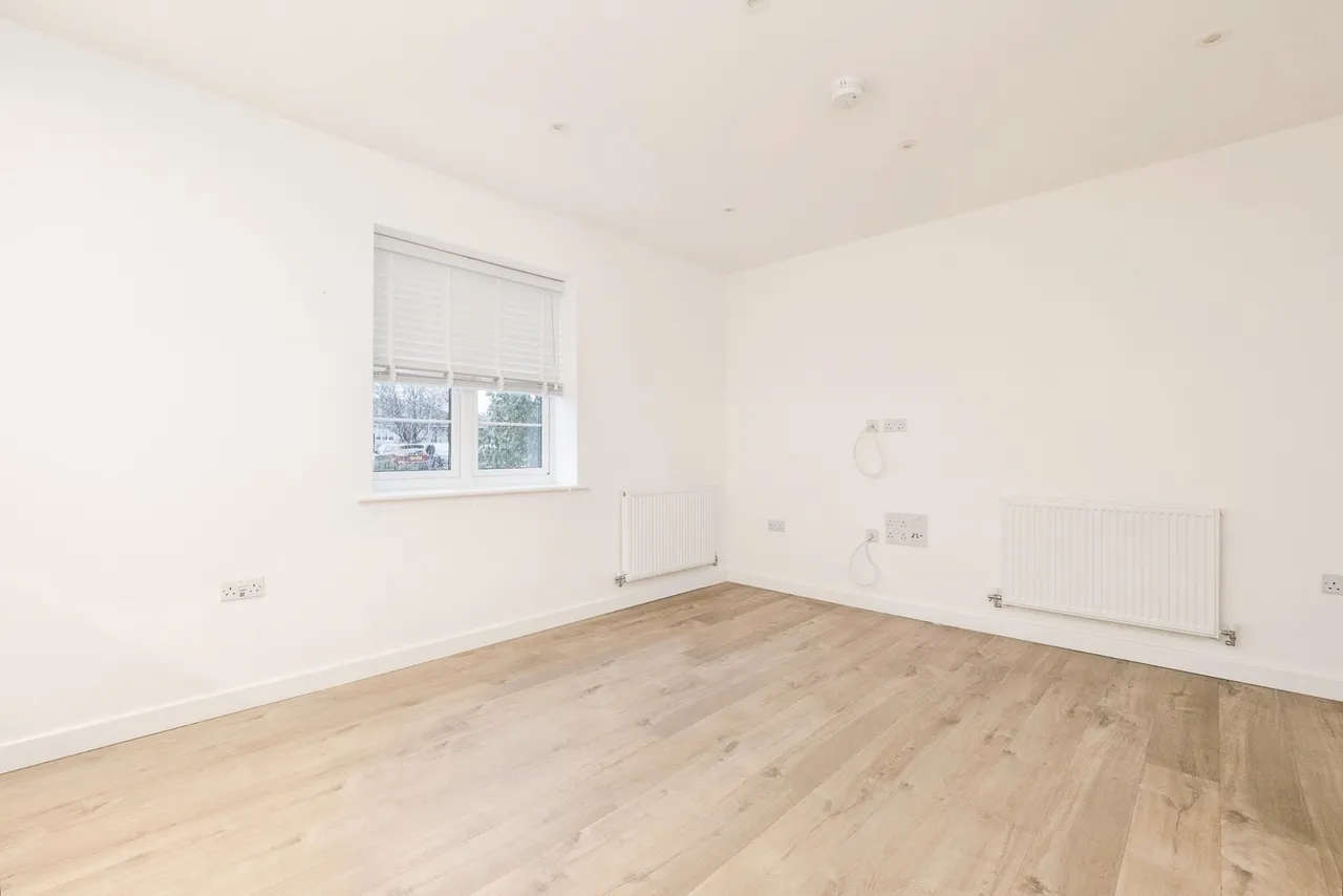Whittle Drive, Hornchurch, RM12, photo 22