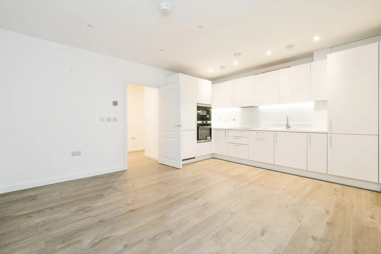 Whittle Drive, Hornchurch, RM12, photo 2