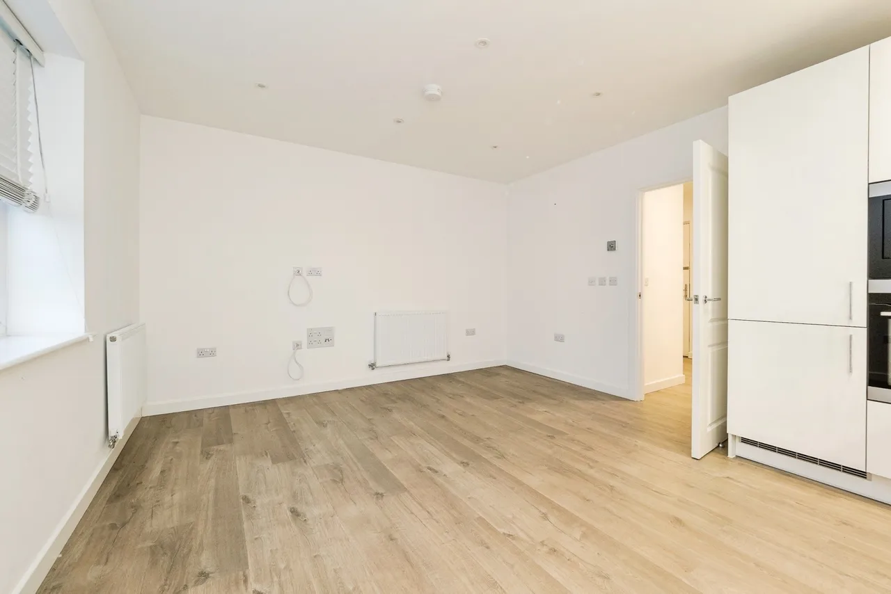 Whittle Drive, Hornchurch, RM12, photo 21