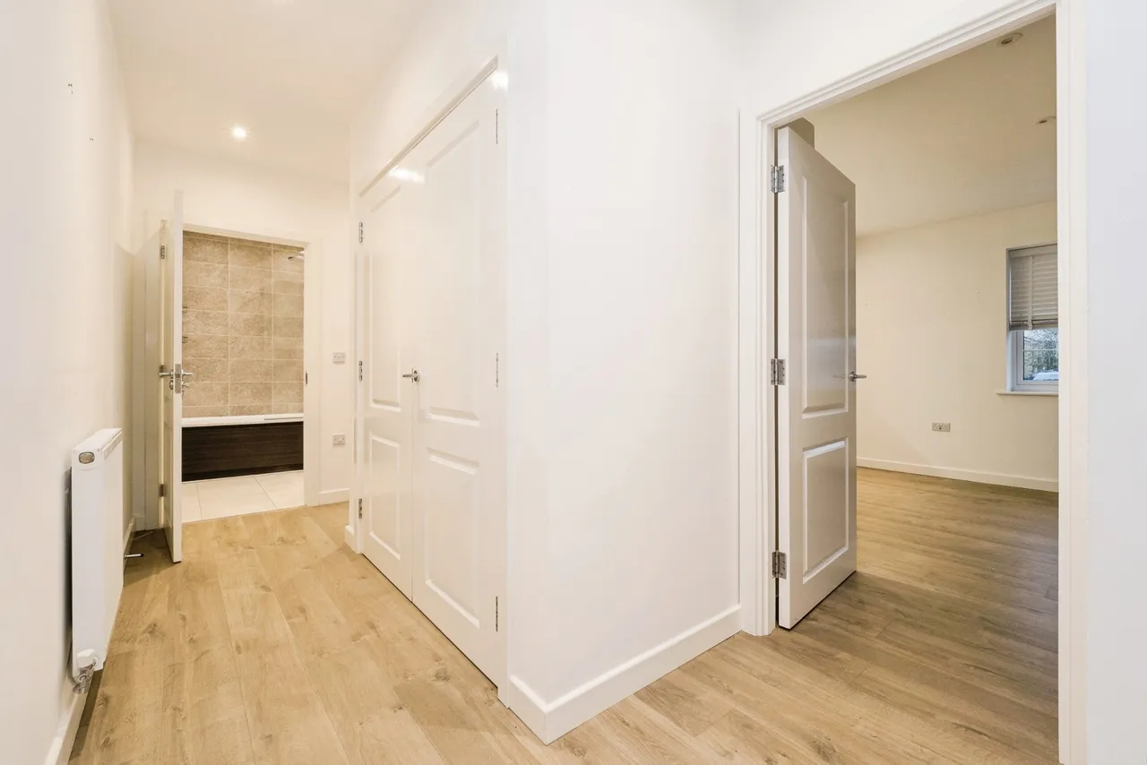 Whittle Drive, Hornchurch, RM12, photo 18