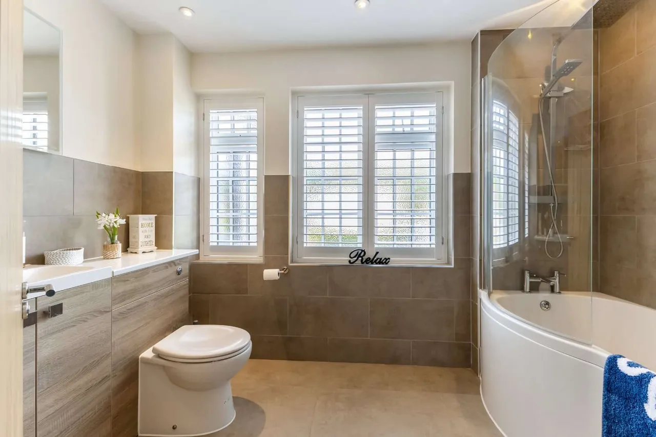 Bramble Rise, Cobham, KT11, photo 16