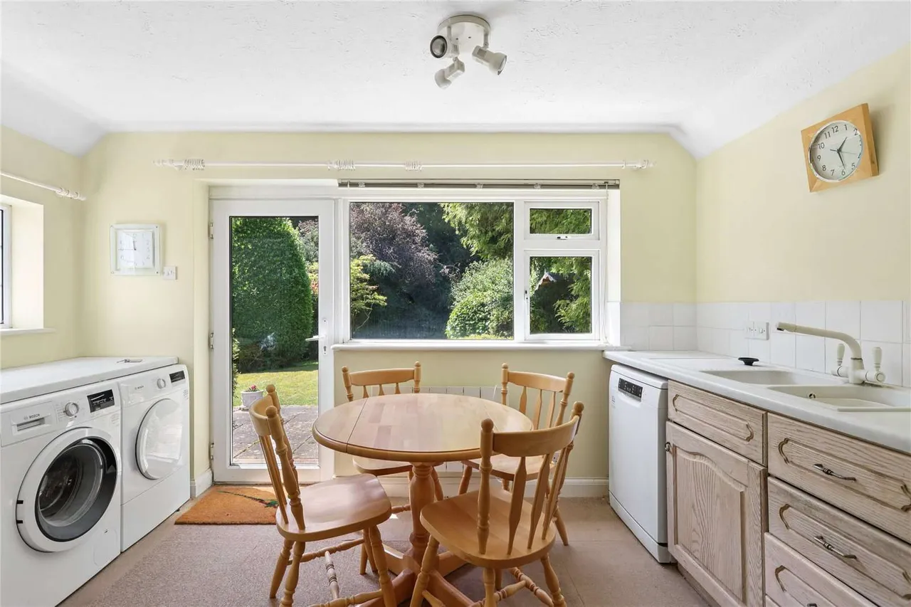 Heath Ridge Green, Cobham, Surrey, KT11 2QJ, photo 8