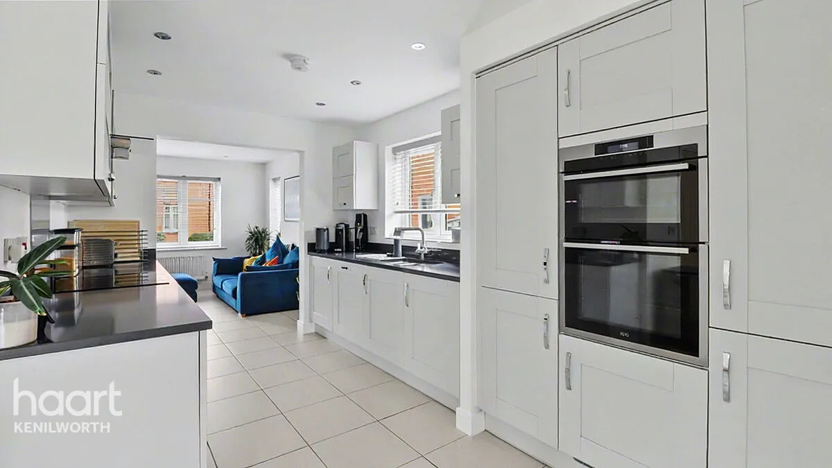 Kensington Close, Stratford-Upon-Avon, CV37, photo 12