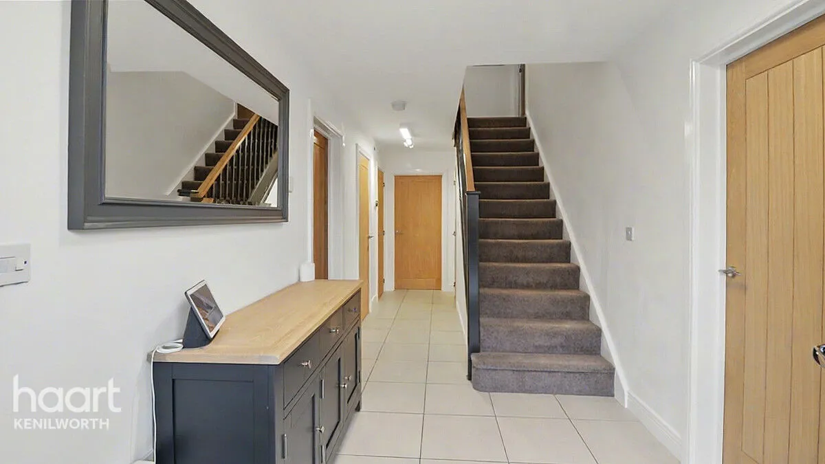 Kensington Close, Stratford-Upon-Avon, CV37, photo 4