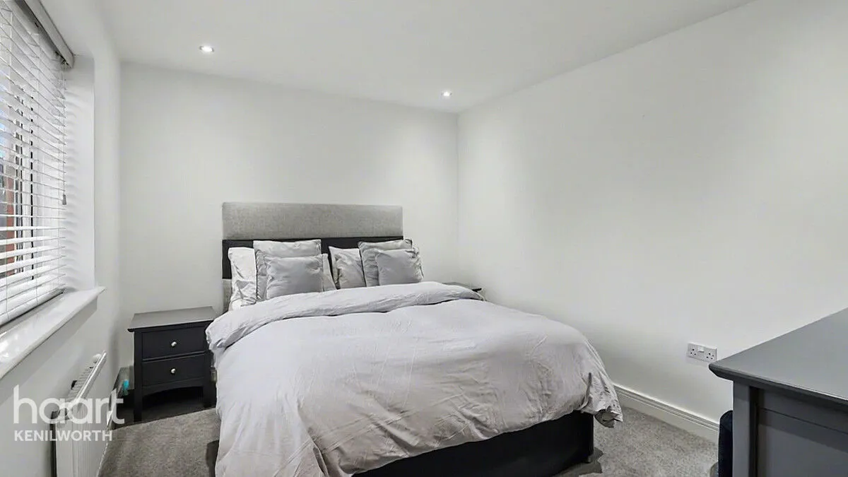 Kensington Close, Stratford-Upon-Avon, CV37, photo 20