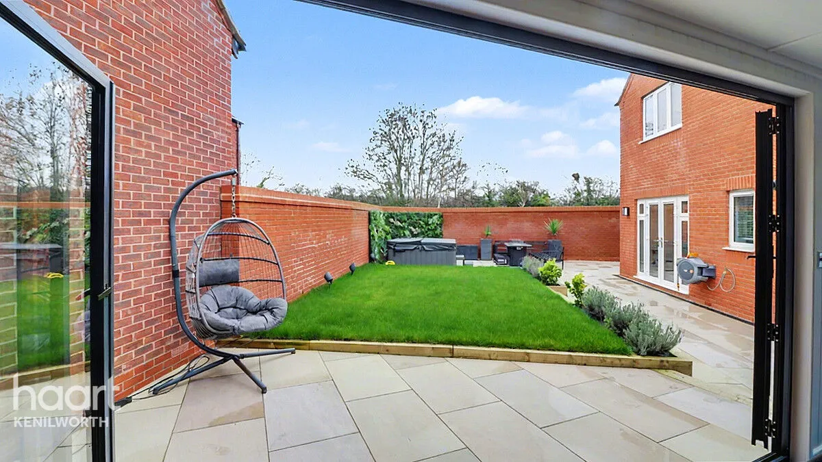 Kensington Close, Stratford-Upon-Avon, CV37, photo 30