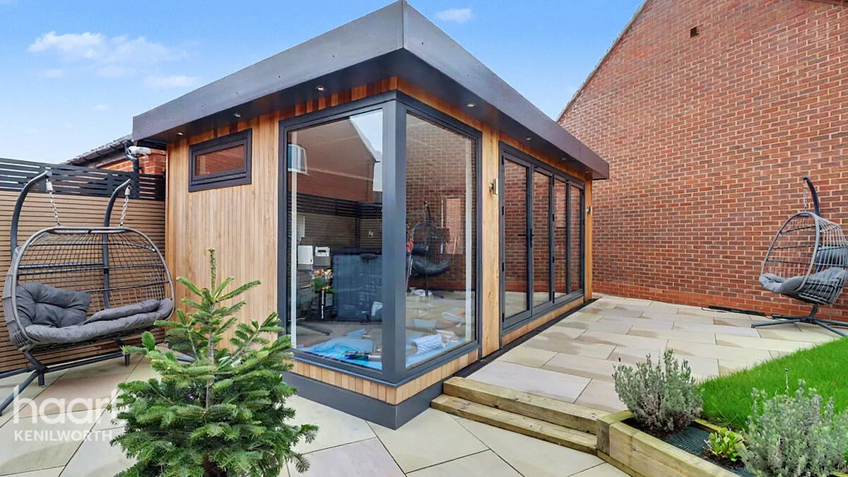 Kensington Close, Stratford-Upon-Avon, CV37, photo 27