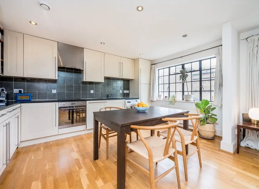 Orleston Mews, Holloway, N7, photo 3