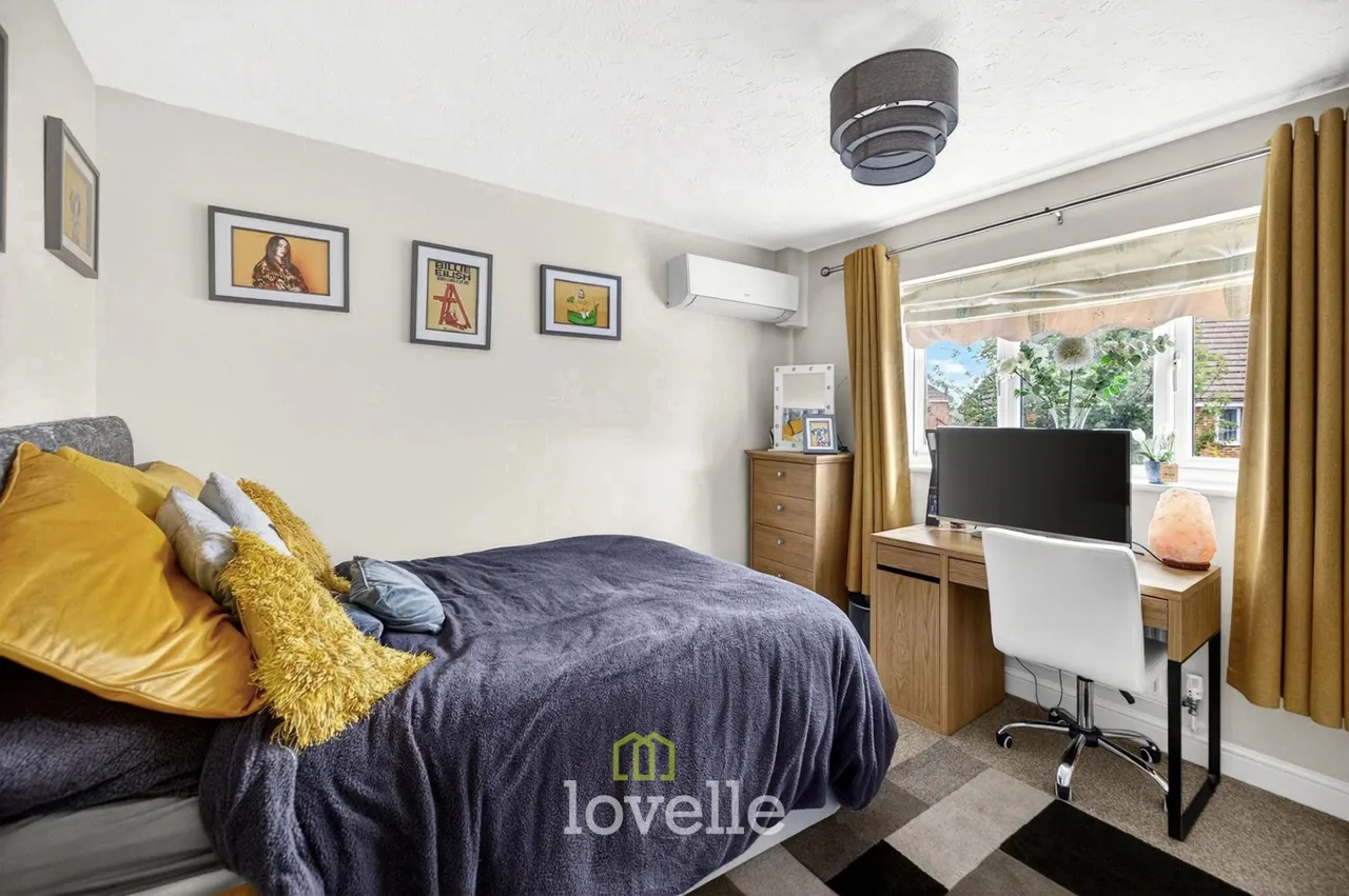 Larkspur Avenue, Healing, DN41, photo 13