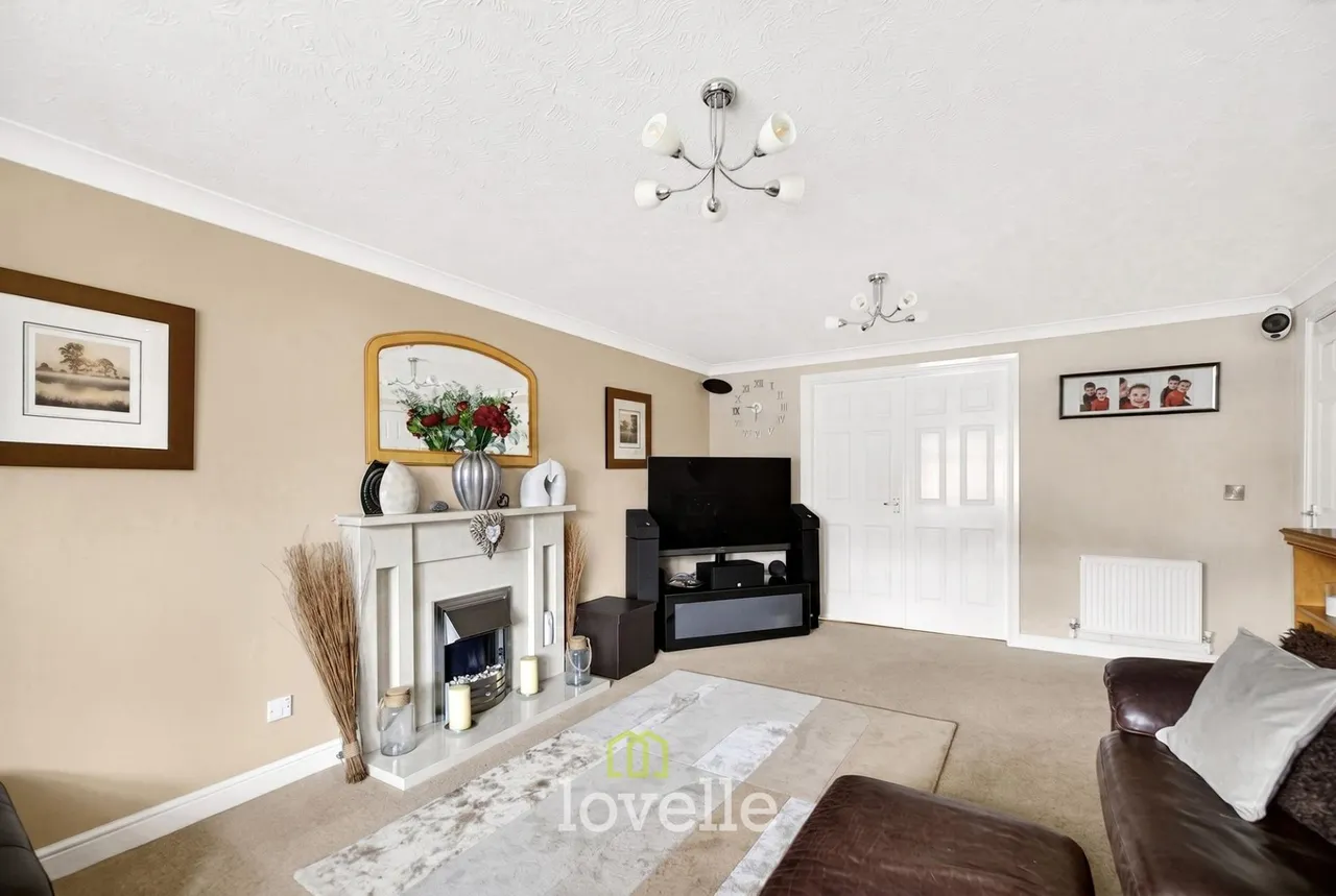 Larkspur Avenue, Healing, DN41, photo 8