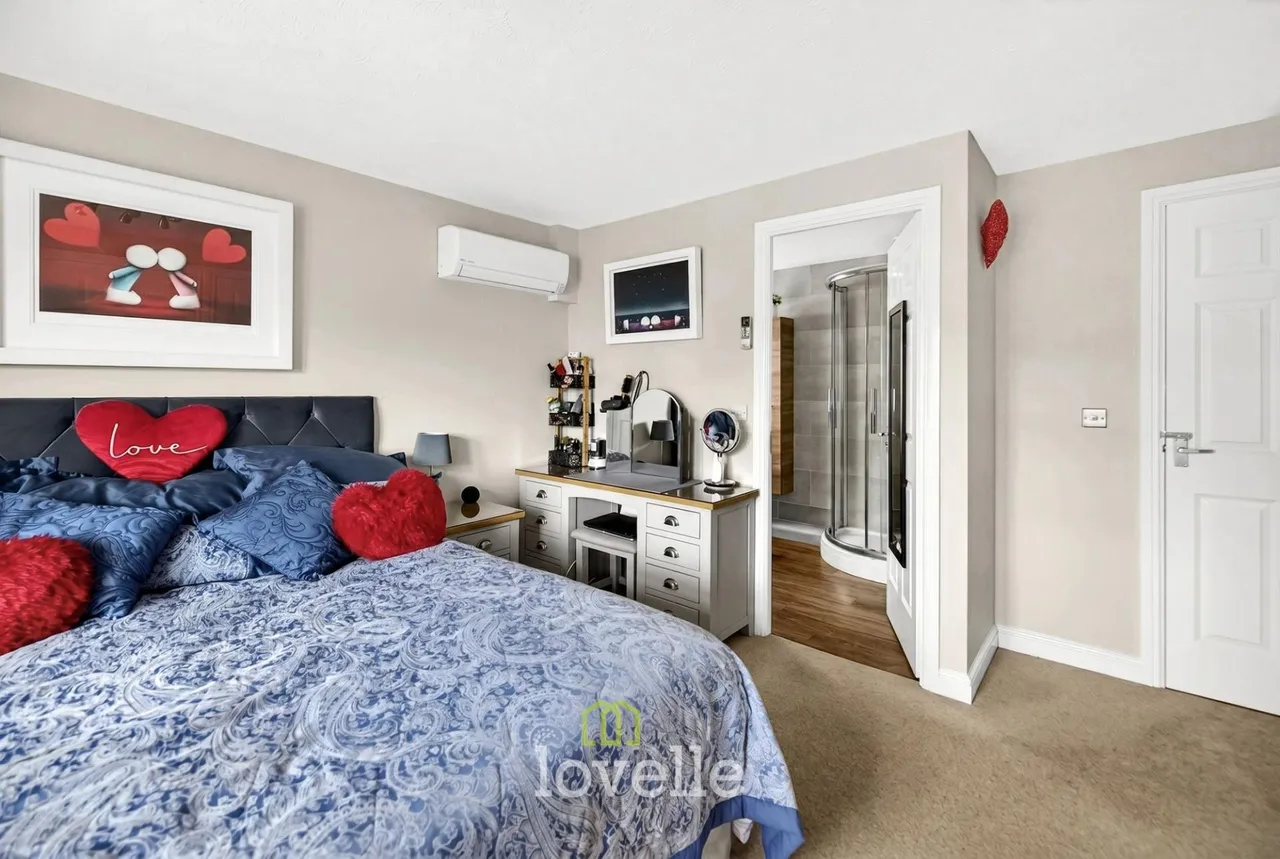 Larkspur Avenue, Healing, DN41, photo 12