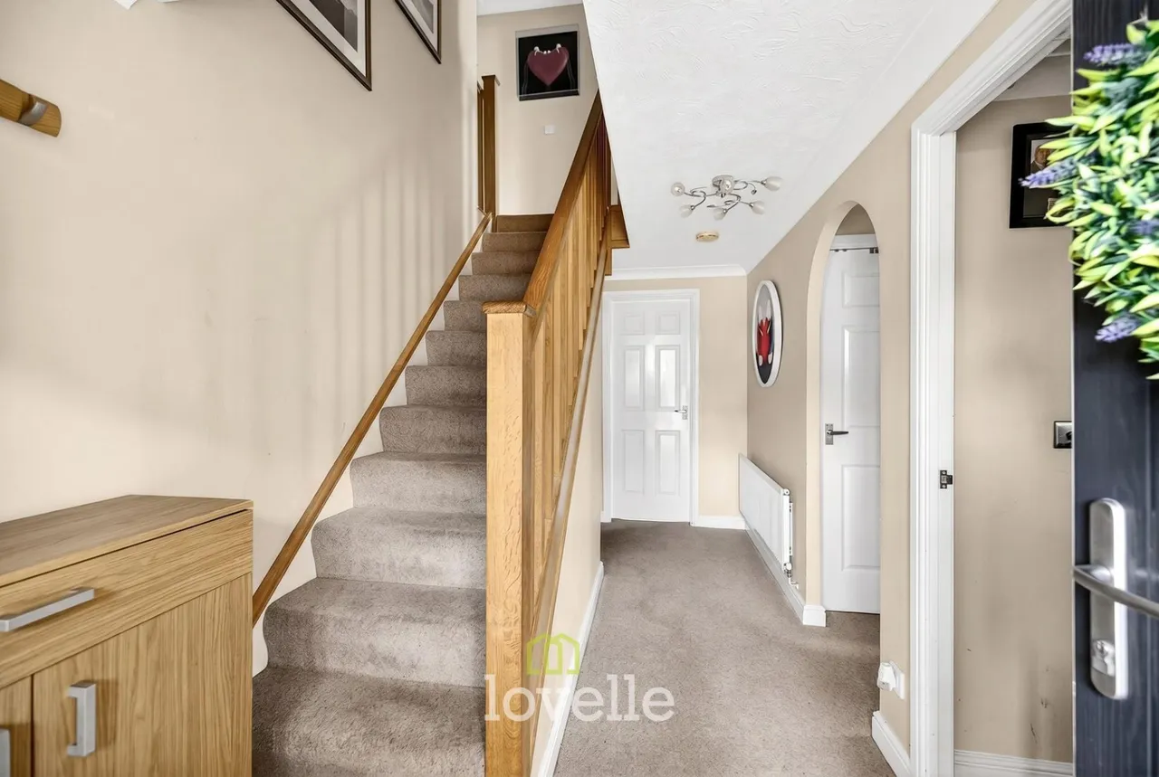 Larkspur Avenue, Healing, DN41, photo 2