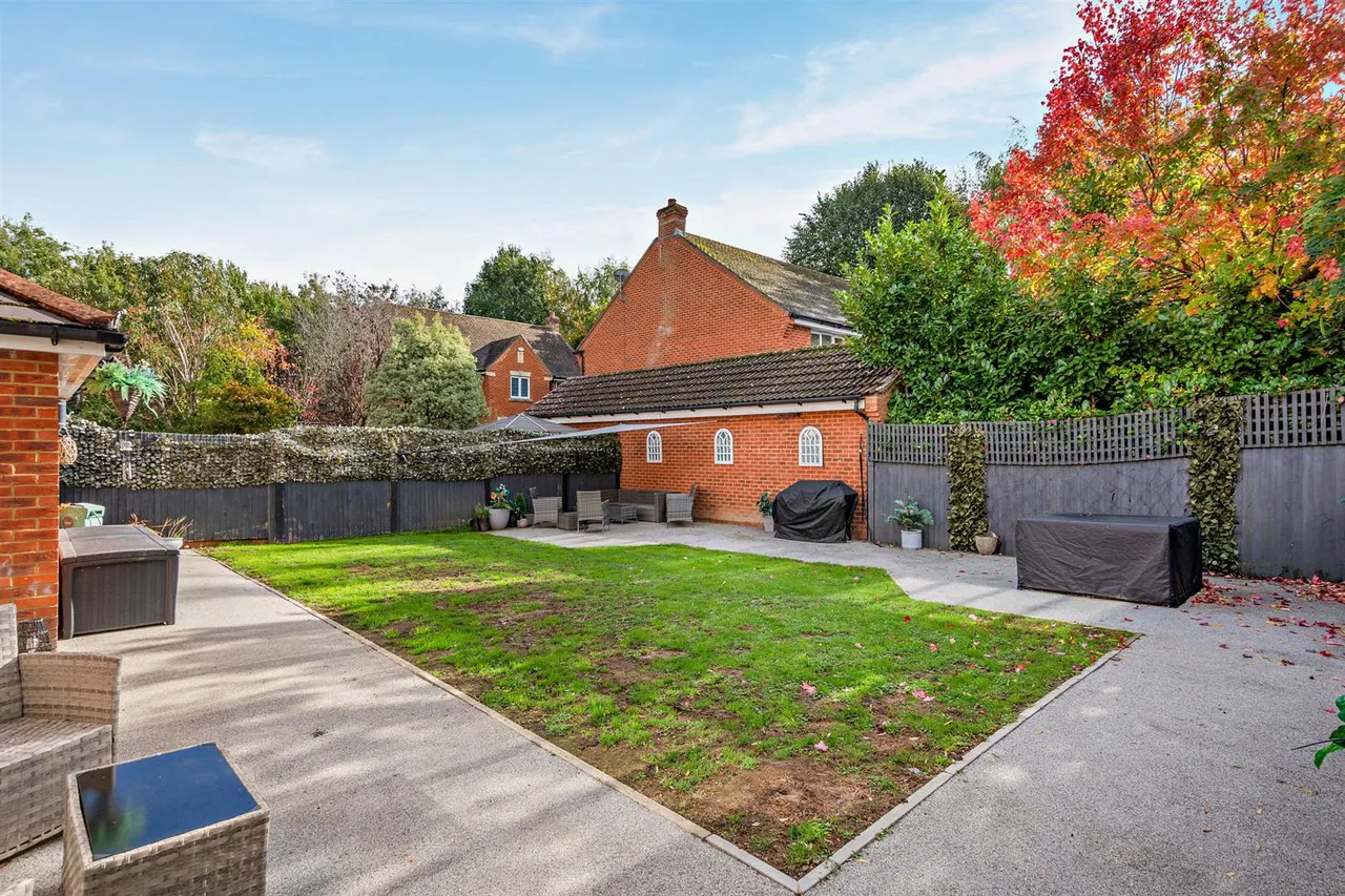 Hanson Drive, Maidstone, photo 25