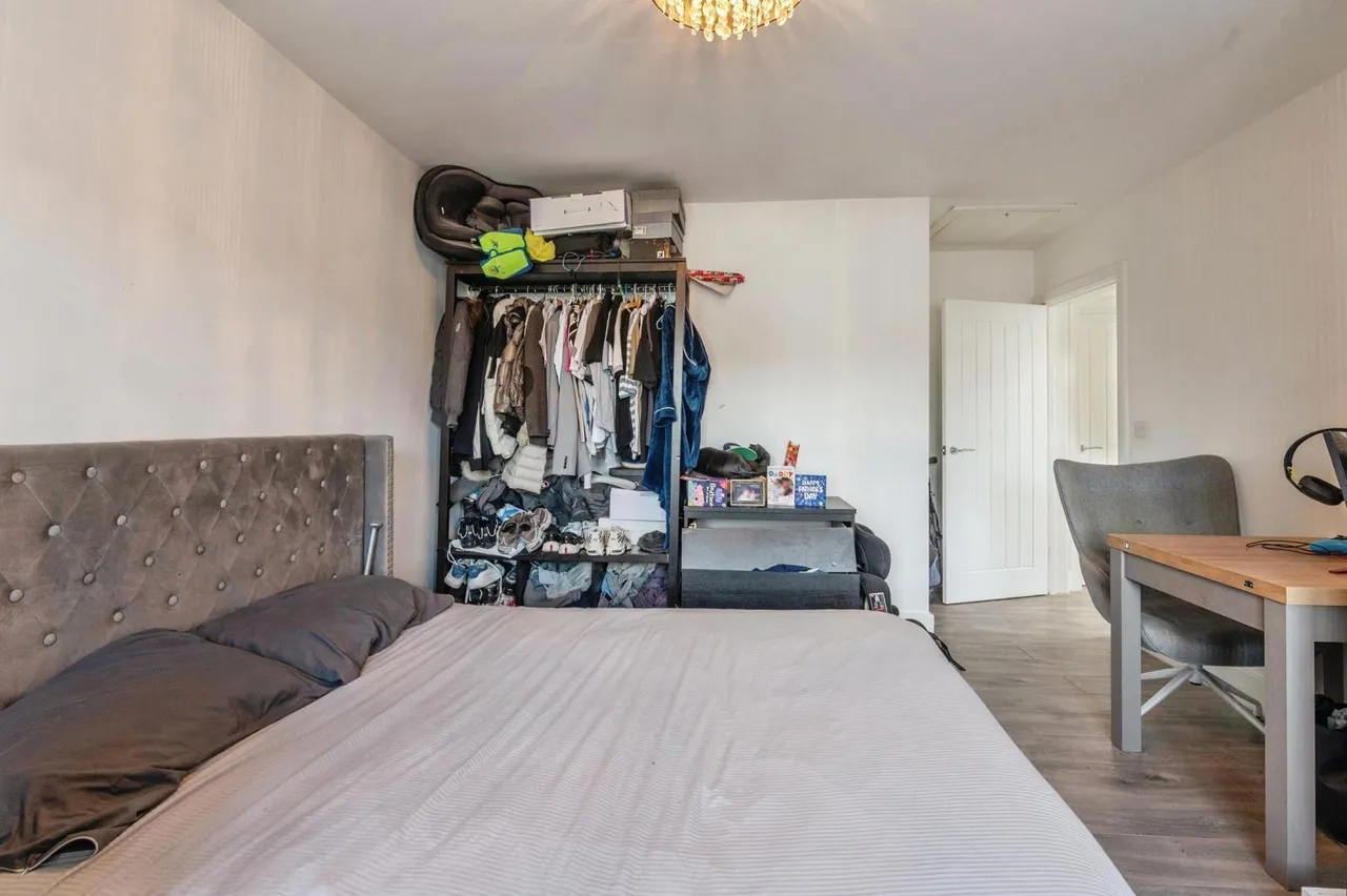 Avondale Road, BASILDON, Essex, SS16, photo 6