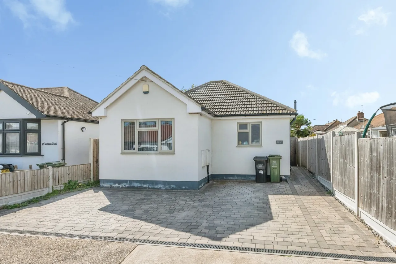 Avondale Road, BASILDON, Essex, SS16, photo 20