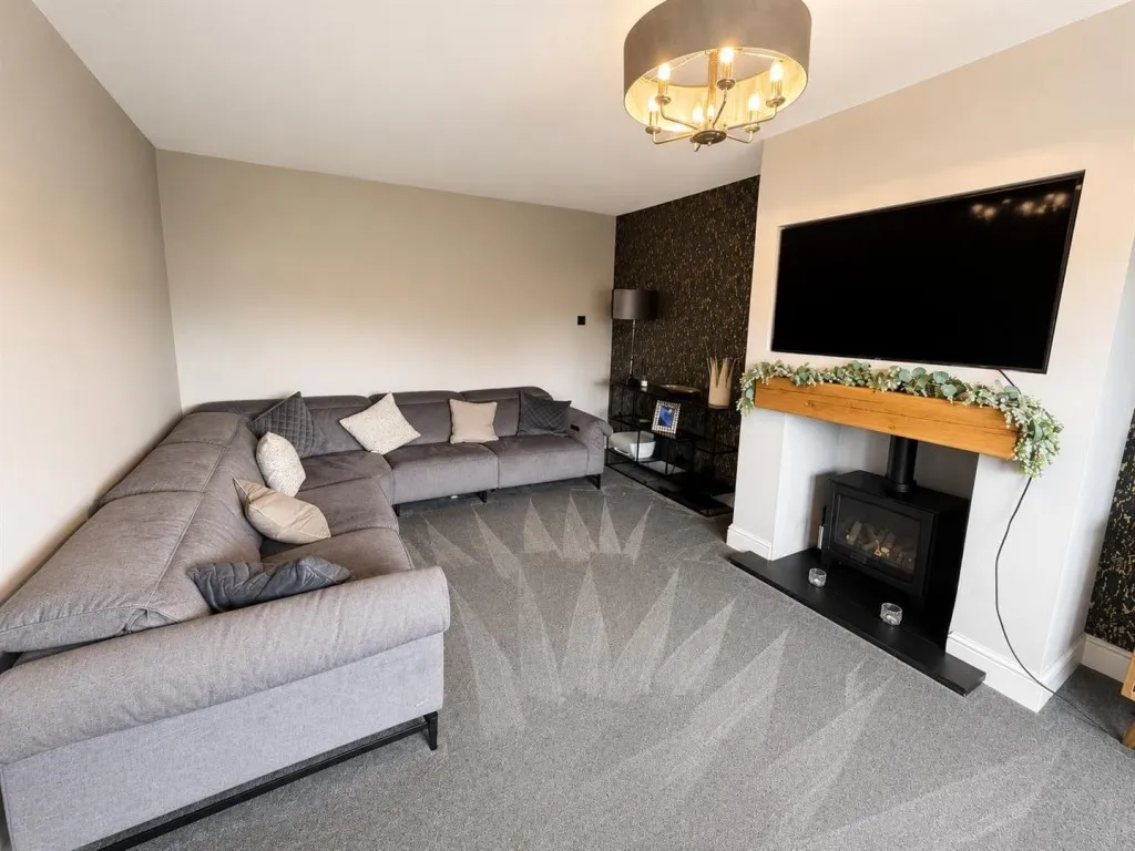 Alter Drive, Riddlesden, BD20, photo 5
