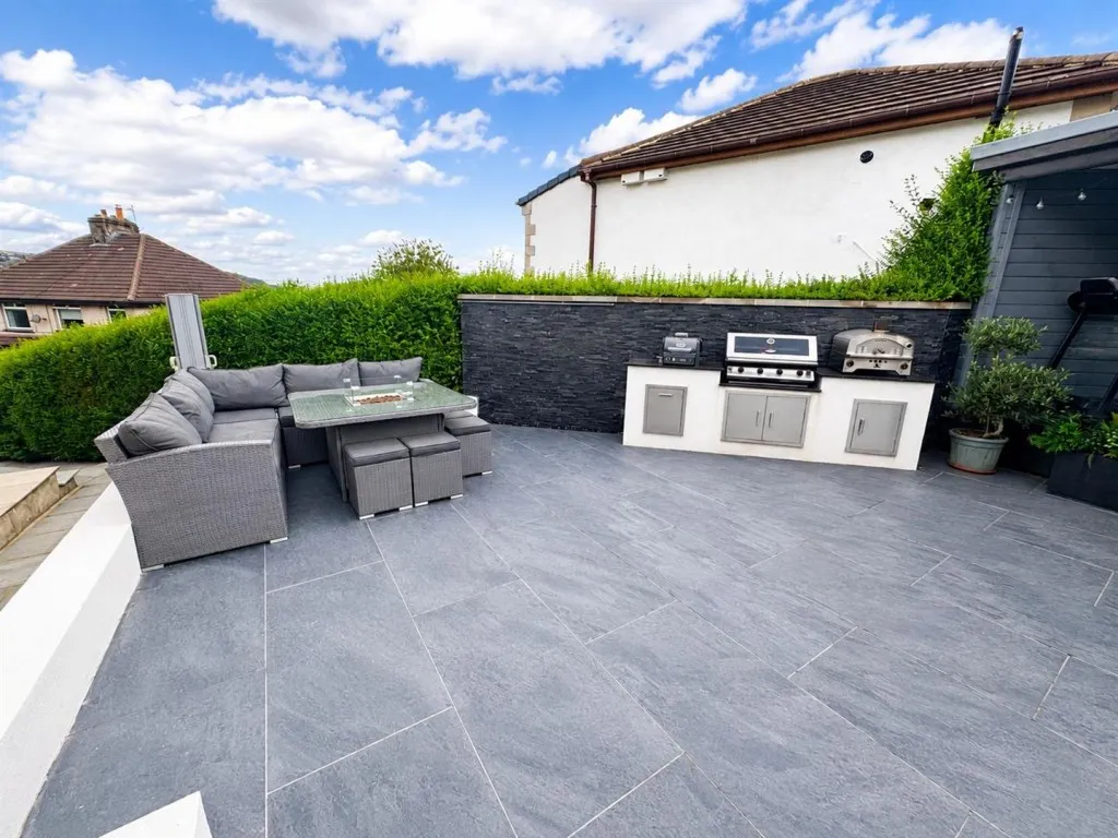 Alter Drive, Riddlesden, BD20, photo 29