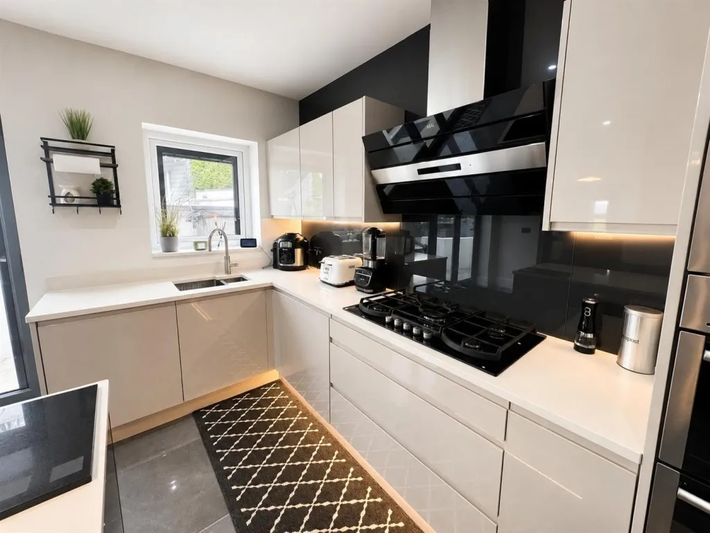 Alter Drive, Riddlesden, BD20, photo 7