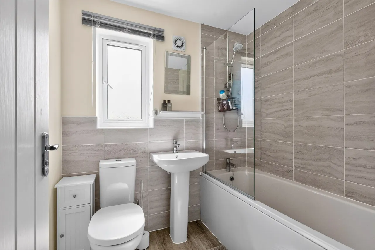 Jubileum Crescent, Pershore, WR10, photo 14