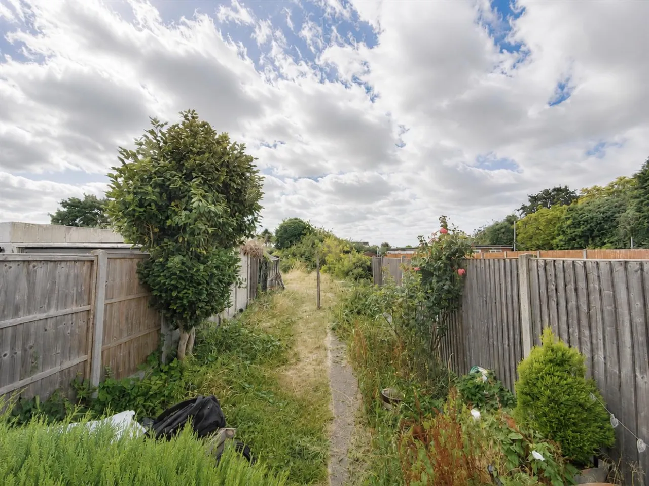 Semi-Detached To LetNew Heston Road, Hounslow, TW5, photo 10