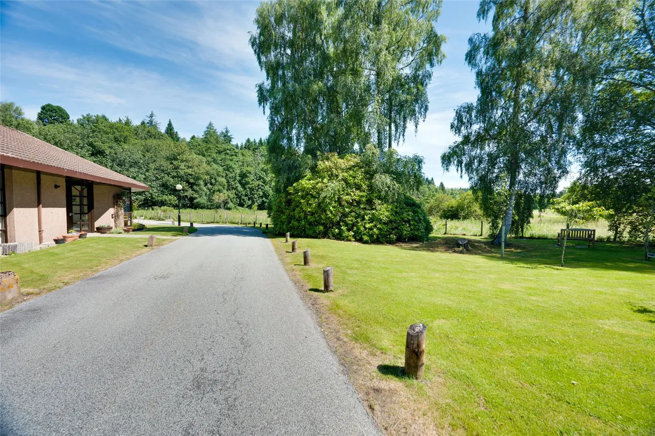 Queen Victoria Park, Inchmarlo, AB31, photo 24