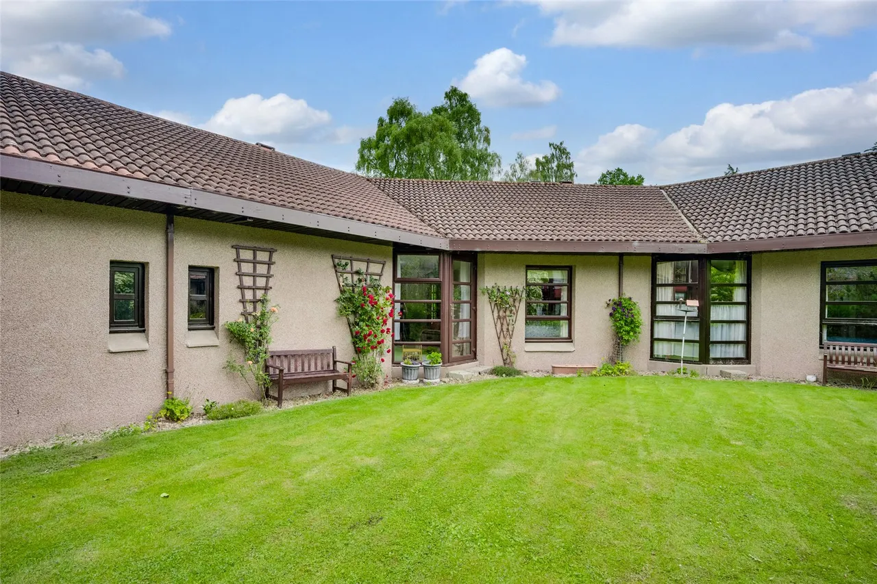 Queen Victoria Park, Inchmarlo, AB31, photo 20