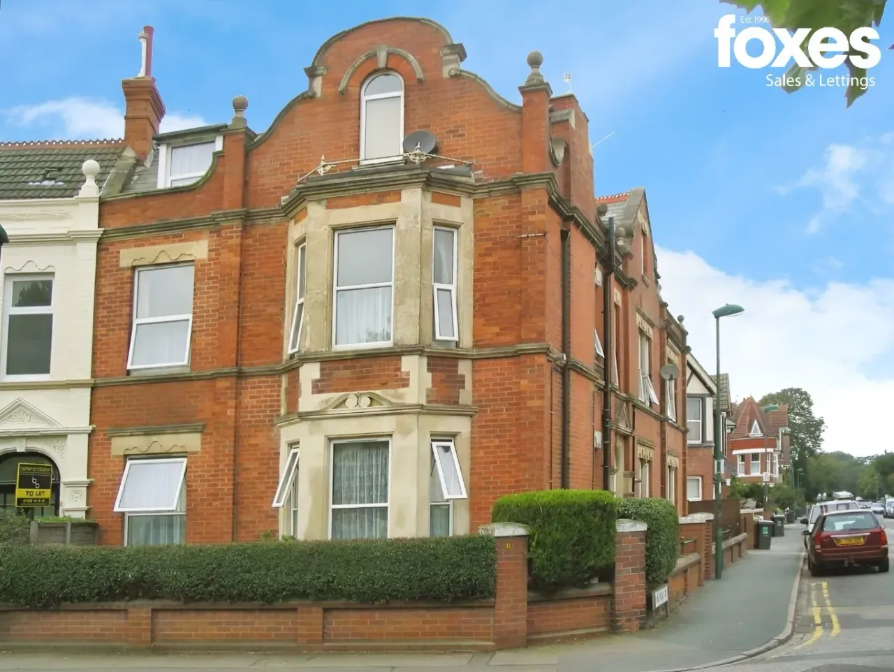 1 bed house to rent, The Crescent