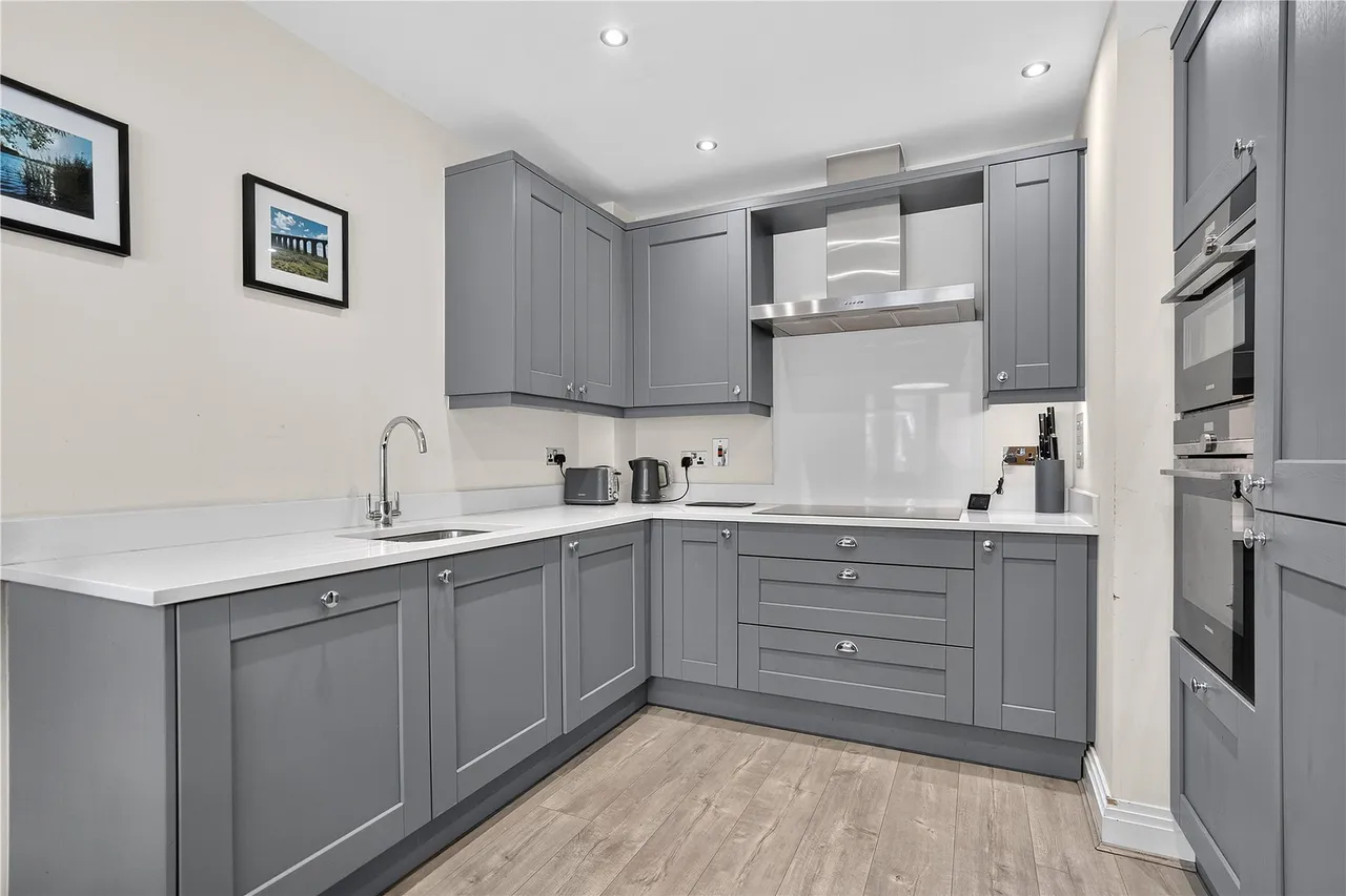Boxwood Grove, West End, GU24, photo 2