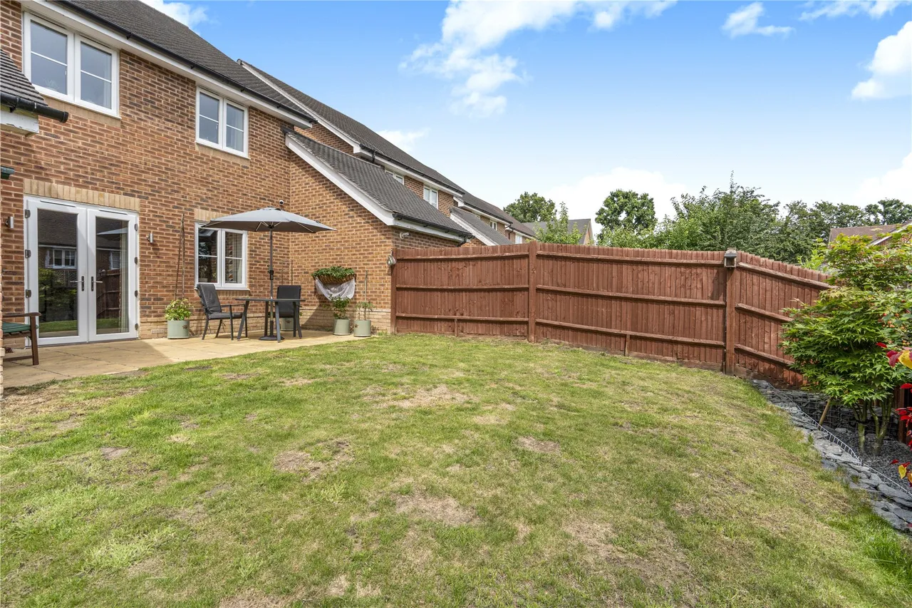 Boxwood Grove, West End, GU24, photo 19