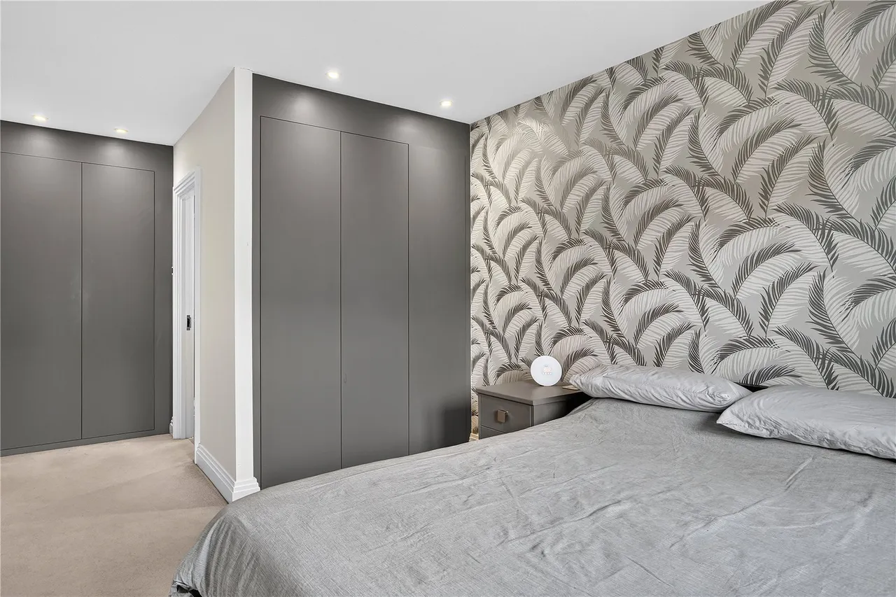 Boxwood Grove, West End, GU24, photo 10