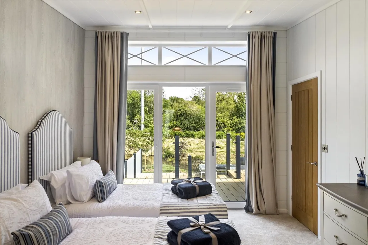 Bluebell Park, Sumners Ponds, Barns Green, Horsham, photo 24